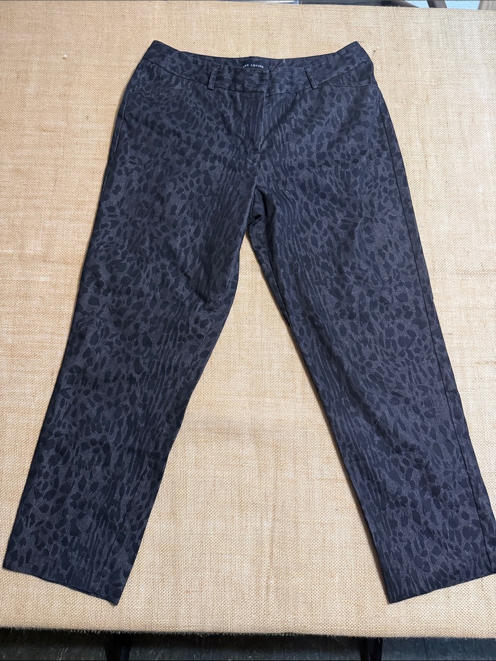 Charcoal Patterned Straight-Leg Pants